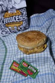 Lawless dogbar menawarkan menu hot dog dan corn dog. Lawless Burgerbar Kemang Lengkap Menu Terbaru Jam Buka No Telepon Alamat Dengan Peta