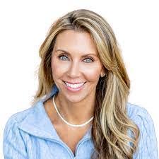 Danielle Marcum's Instagram, Twitter & Facebook