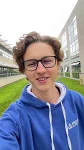 Aaron Wynne's Instagram, Twitter & Facebook