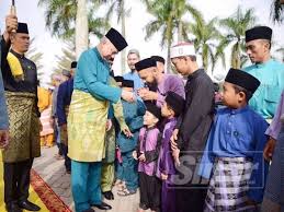 Facebook gives people the power to share and makes. Sultan Berjiwa Rakyat Disegani Dunia