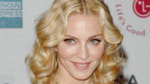 Gwyneth Paltrow chce utiecť za Madonnou!