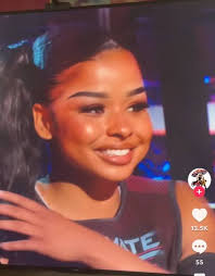 Rich off content , speaking it into existence 🤞🏽🤑