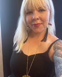 Yvette Hale's Instagram, Twitter & Facebook