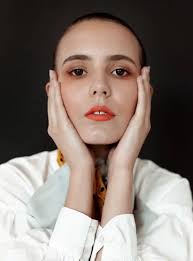 Emma Herbst's Instagram, Twitter & Facebook