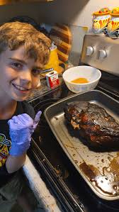 My son-in-law, Patrick Wiltse, has been using Bad Byron's Butt Rub in his  competitions. He's racking up lots of awards. Today, he just turned in this  plate to the judges