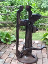 Antique Blacksmith Vise Foot Hold Jaws Great Early Look The Very Best Early Blacksmith Foot Vise Caulking Upsetting 6 Jaws Anvil Ebay Blacksmithing Blacksmith Tools Blacksmithing Knives