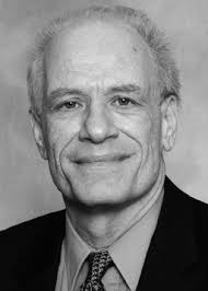 Taylor Swift: Celebrity HOFer Bowling