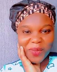 Jennifer Lain's Instagram, Twitter & Facebook