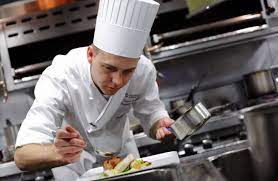 Guy Allan Davis Is An Advocate Of Using Local Ingredients In His Cooking Chef Jobs Cake Decorating Kits Cooking Classes