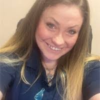 Elizabeth Dumas's Instagram, Twitter & Facebook