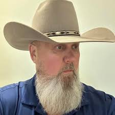 Difference between 100x and 200x hats?