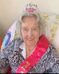 Mary Ashbaugh's Instagram, Twitter & Facebook