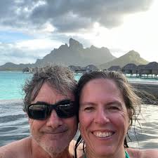 Why is my Polaris pool cleaner bag turning green?