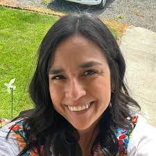 Cassandra Akers's Instagram, Twitter & Facebook