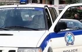 Κυριε καραιβαζ θα ηθελα να σας ρωτησω , απο τα άρθρα τα δικά σας αλλα και άλλων ιστοσελίδων , συμπεραίνεται οτι ο σπυρος παπαχρηστου ηταν αυτος που κινούσε (η ετσι φαινοταν τουλαχιστον) τα νήματα , μοιραζε την πίτα και ειχε πέραν των άλλων τον ρολο του ισσοροπιστη. Prwhn A3iwmatikos Ths Ekam Kai Twn Narkwtikwn To 8yma Ths Dolofonias Sthn Paiania