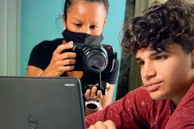 Filmmaker gives a voice to first gen college students