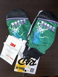NBALAB X Rad Gloves Milwaukee Bucks Size Medium Brand New Snowboarding $70  MSRP | eBay