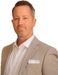 Jennifer Maxwell's Instagram, Twitter & Facebook