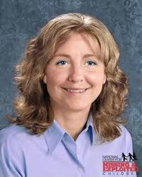 Charlotte June Kinsey — Bavul Dedektifi