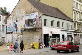 Laute musik und möwengekreische, die zwei geräusche beschreiben st. Bildarchiv Hamburg Com Foto Abrisshaus In Einer Seitenstrasse Von Hamburg St Pauli