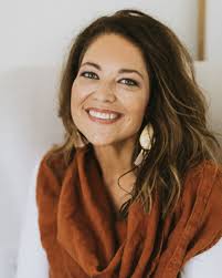 Joanna Dixon's Instagram, Twitter & Facebook