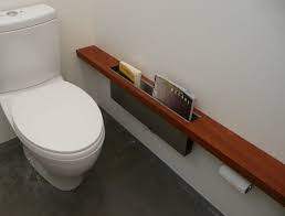 porte revue wc amenagement toilettes toilettes deco toilettes
