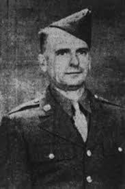 Della Wilcox's Instagram, Twitter & Facebook