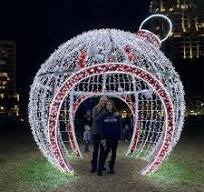 3D Giant Ball LED Christmas Lighted up Arch Ball Holiday Decoration LED  Arch Motif Lights