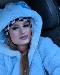 😇✌🏼❄️🐈