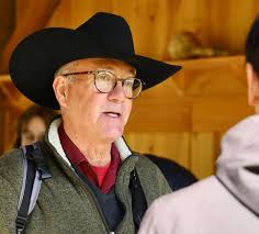 Enthusiasts and experts gathered May 5th for what has become the ritual  spring bird walk along the banks of the Oyster River