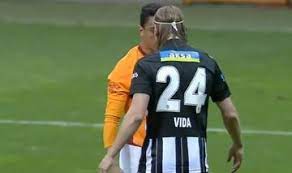 1700 w 100th ave ste 101. Mostafa Mohamed Faces A Besiktas Defender With Three Photos In Galatasaray S Win