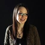 Noch im april letzten jahres sprach die sängerin nach einer langen pause über eine lebenskrise, die sie hinter sich hat. Neue Single Von Stefanie Heinzmann Stefanie Heinzmann News