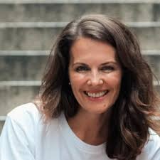 Emma Holcroft Nikki Krieger Neil Brocklehurst, aw guys help me tag Hywel.  And who was our faculty?! 25 years ago since our “Accenture mini start  group”, we all said/thought I would be