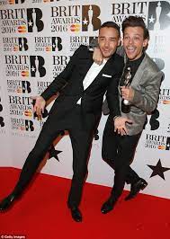 Tame impala at the brit awards 2016. Brit Awards 2016 Sees One Direction S Liam Payne And Louis Tomlinson Celebrate Daily Mail Online