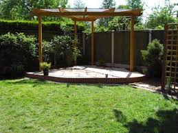 Landscaping And Outdoor Building Unique Triangular Pergola Corner Triangular Pergola With Roof Pergola Terrasse Patio Pergola Terrasse Arriere