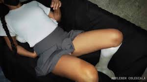 COLEGIALA TRAVIESA 🔥| CASERO REAL