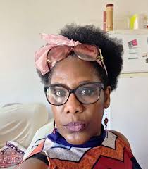 Good morning beautiful people! It's important to stay true to yourself and  not feel pressured to conform to what others are doing. It's okay to be  different and embrace your unique qualities…happy