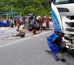 Jun 19, 2021 · the accident also caused damage to a restaurant. Collision Between Alza And Lorry Results In 7 Deaths Automacha