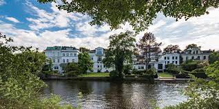 Gut erhaltene jugendstilbauten mit verzierten fassaden und grünen hinterhöfen sind hier keine seltenheit. Stadtteil Hamburg Winterhude Deinneueszuhause