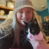 Ann Hatten's Instagram, Twitter & Facebook