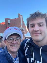 Kenny Carson (@KennyWCarson)