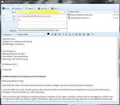 Sebab banyak perusahaan yang tidak ingin repot menampung ribuan berkas nah untuk itulah anda perlu panduan cara dan contoh mengirim surat lamaran via email yang baik dan benar. Bagaimana Menghantar Email Resume Dan Surat Permohonan Kerja Contoh Resume