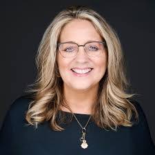 Debbie Ferrante's Instagram, Twitter & Facebook