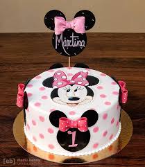 Bizcocho De Mickey Mouse De Una Libra Y Media Cartucheras De Minnie Mouse Buscar Con Google Bolo De Aniversario Para Bebe Bolo Da Minie Rosa Bolos Da Minie