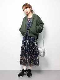 甘辛mixも簡単 ma 1 が主役のアイテム別コーデ集 キナリノ ファッション ファッションアイデア ワンピース コーデ