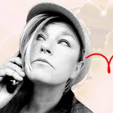 Kate Braxton (@ktbraX)