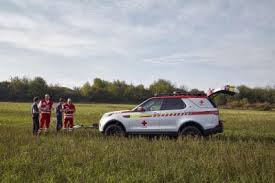 Lifesaving Land Rover Discovery Joins Red Cross Emergency Fleet Conceptcarz Com