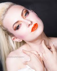 Dakota Hunt's Instagram, Twitter & Facebook