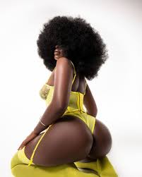 Elsie - Free nude pics, galleries & more at Babepedia