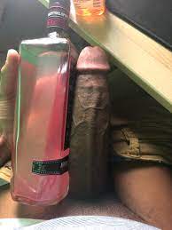 Black cock and bottle comparison - Amateur Straight Guys Naked -  guystricked.com